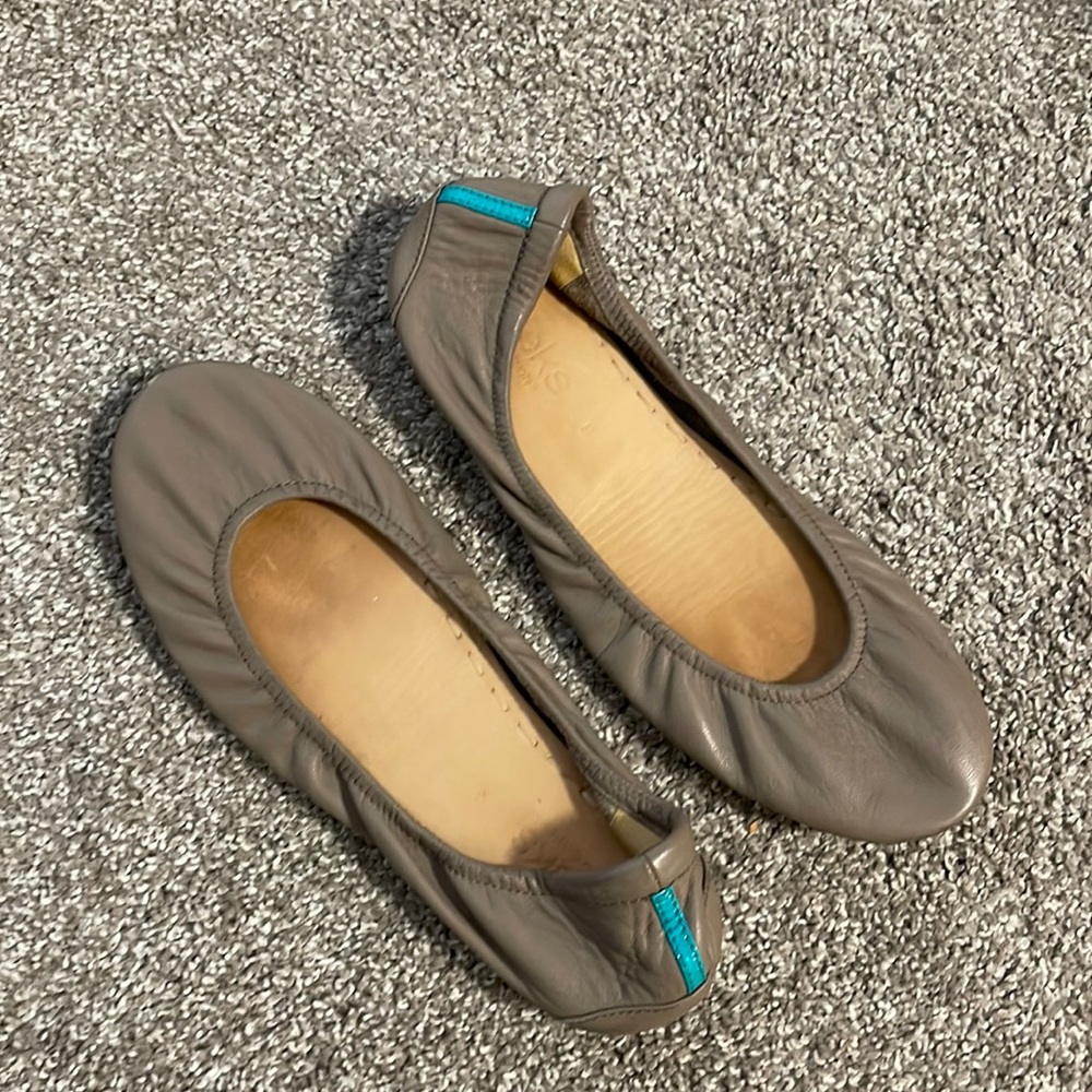 Nude tieks size 9.